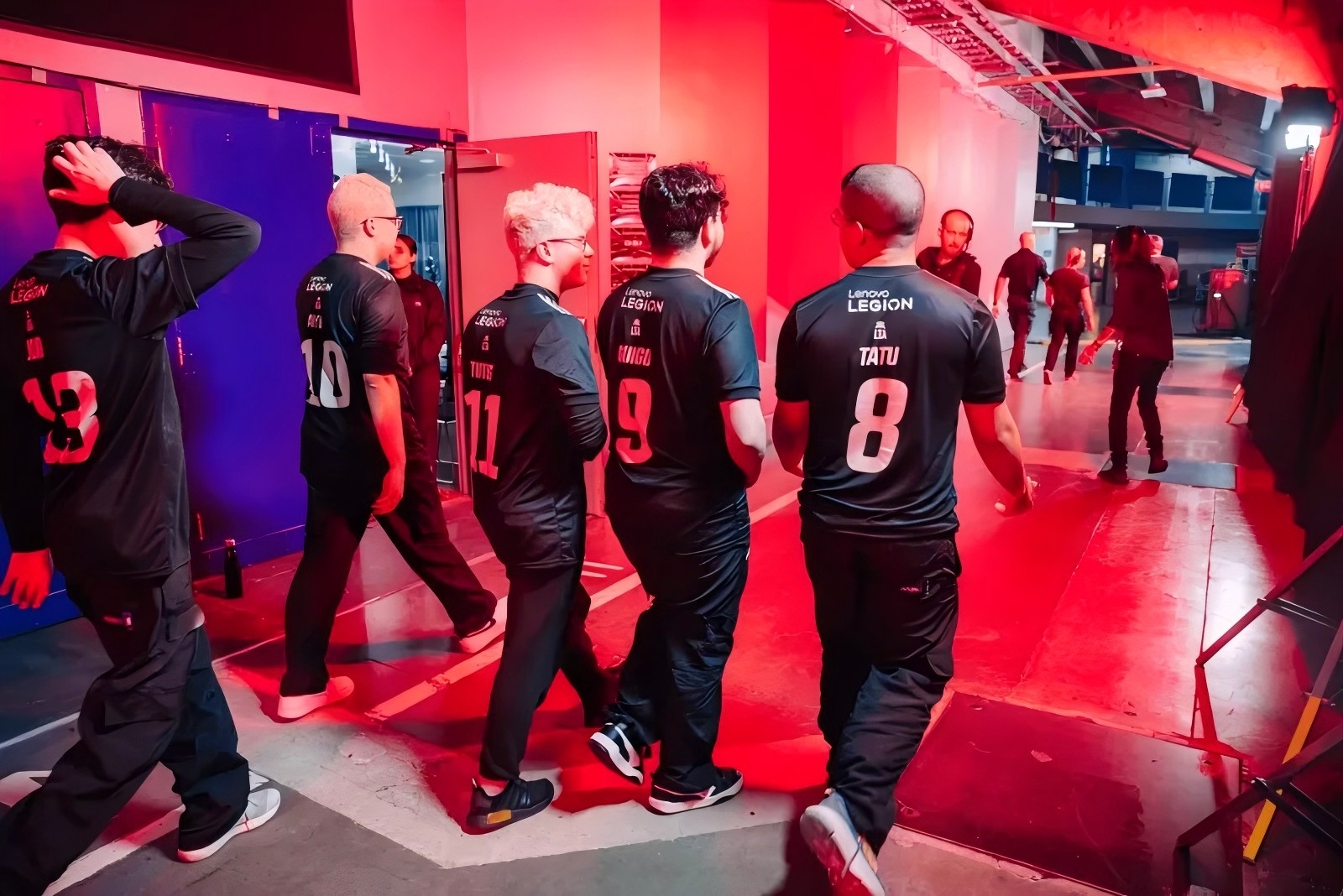 FNC横扫G2，Gumayusi团战一打五焦点之战2025世界赛，技惊四座的简单介绍