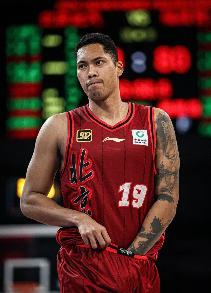 山西队轻取火箭，周琦刷新纪录