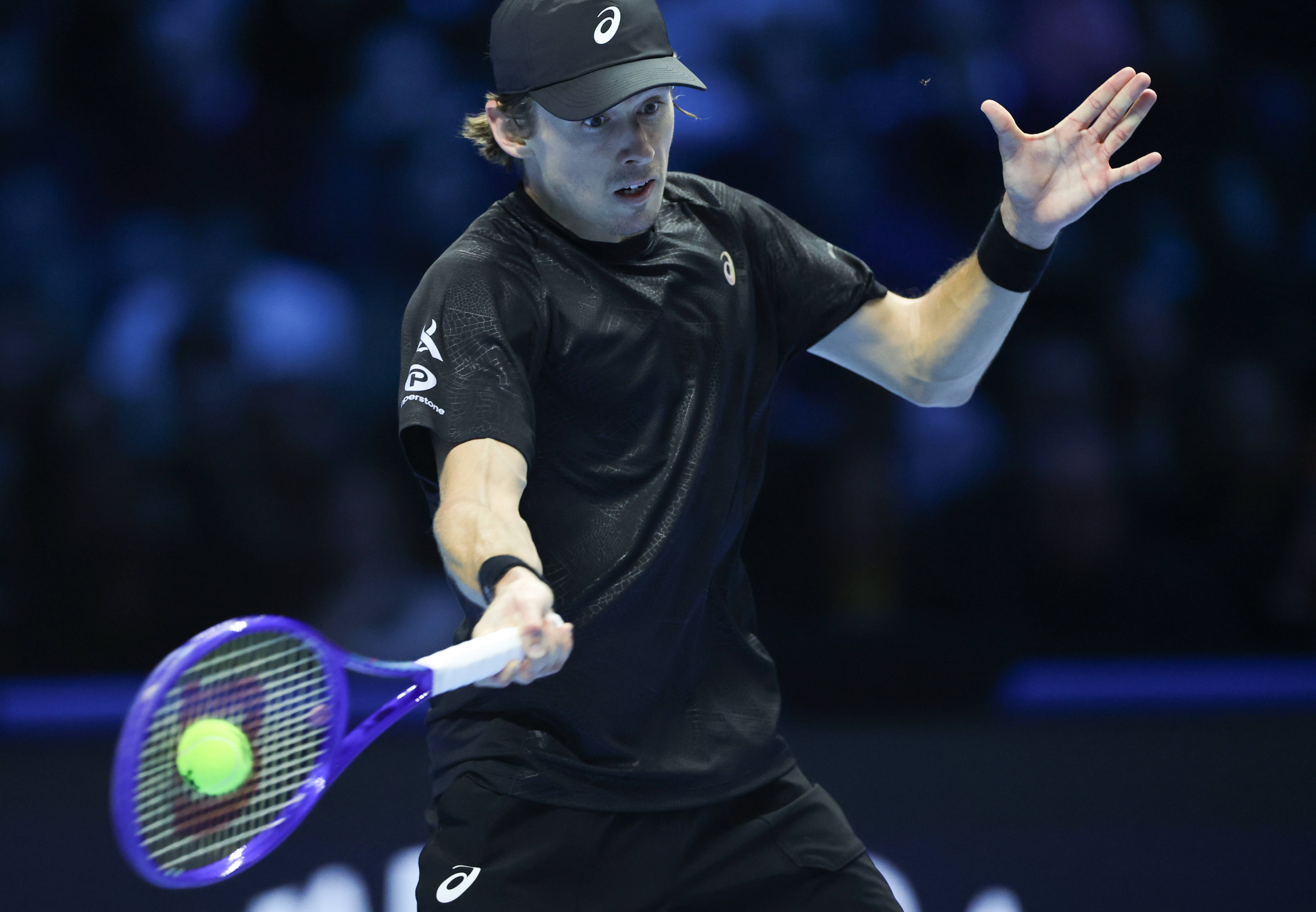 年终总决赛险胜ATP总决赛，辛纳关键制胜