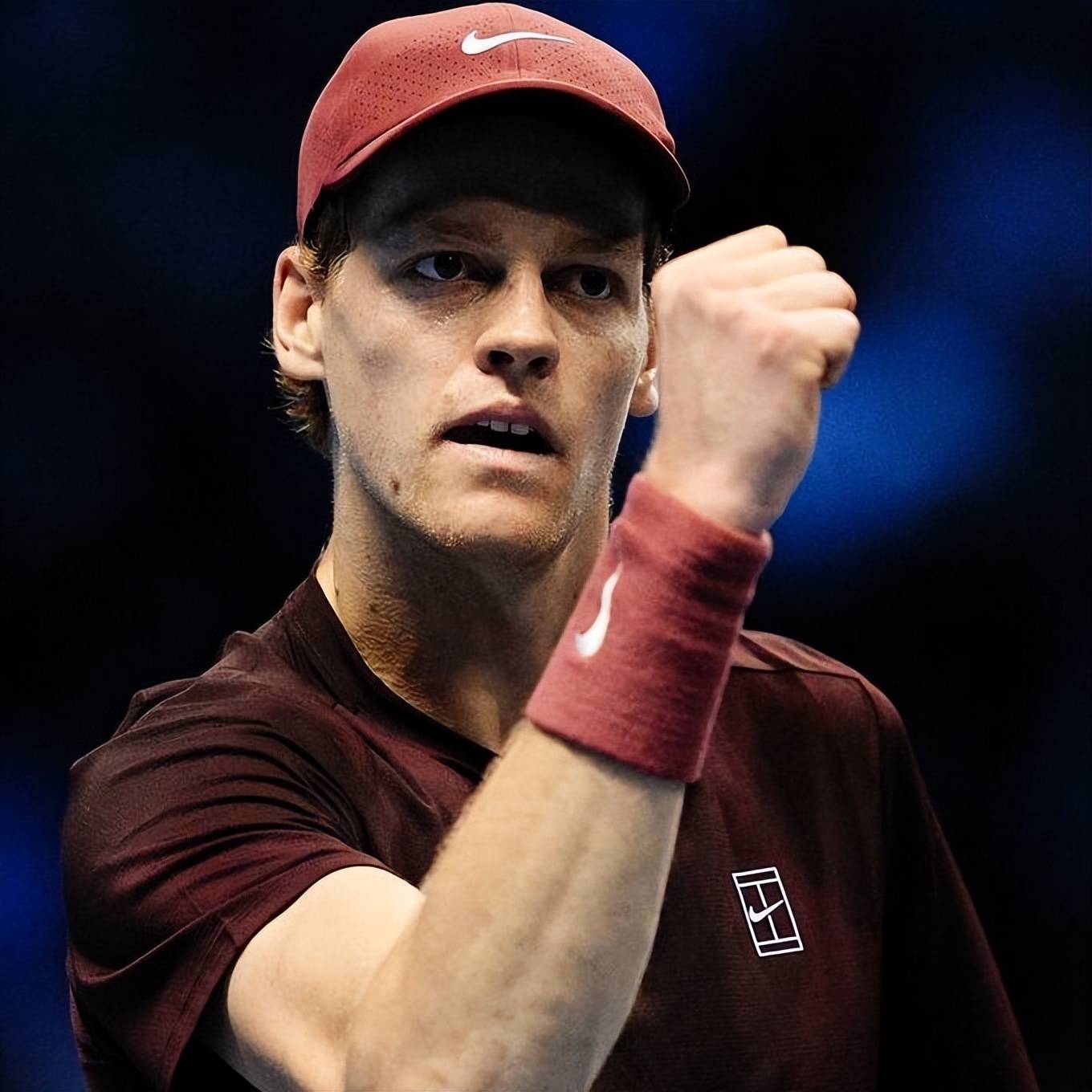 ATP总决赛鏖战法网,辛纳高光表现 ATP总决赛鏖战法网,辛纳高光表现