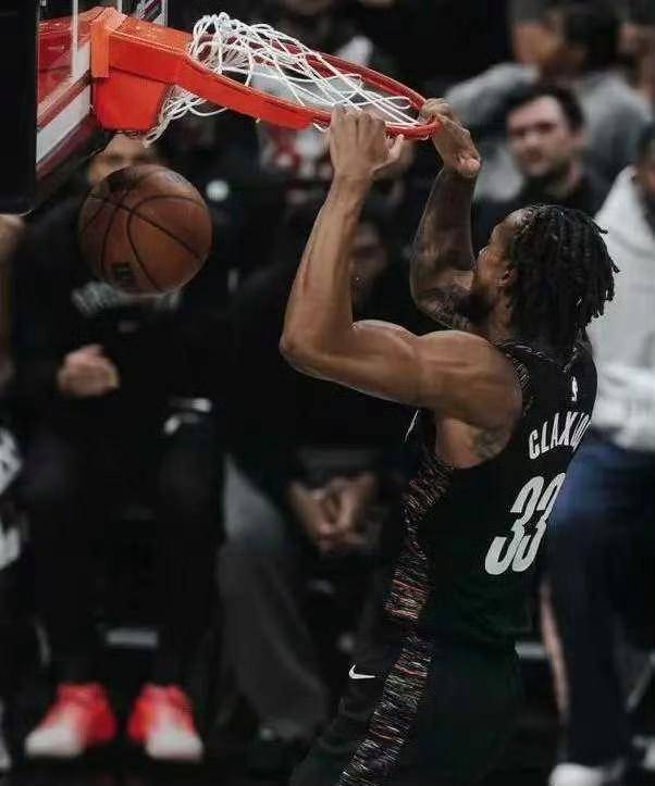 猛龙碾压山东队,莫兰特关键制胜 猛龙碾压山东队,莫兰特关键制胜